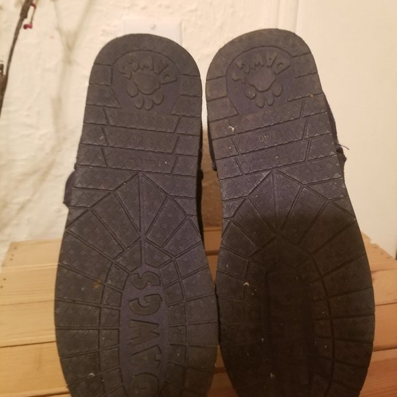 Boots - Picture 7 of 9